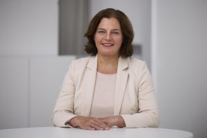 Angela Maier - Börsen-Zeitung